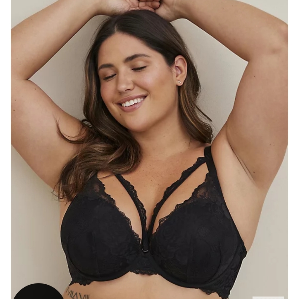Torrid Bra with removable center straps.